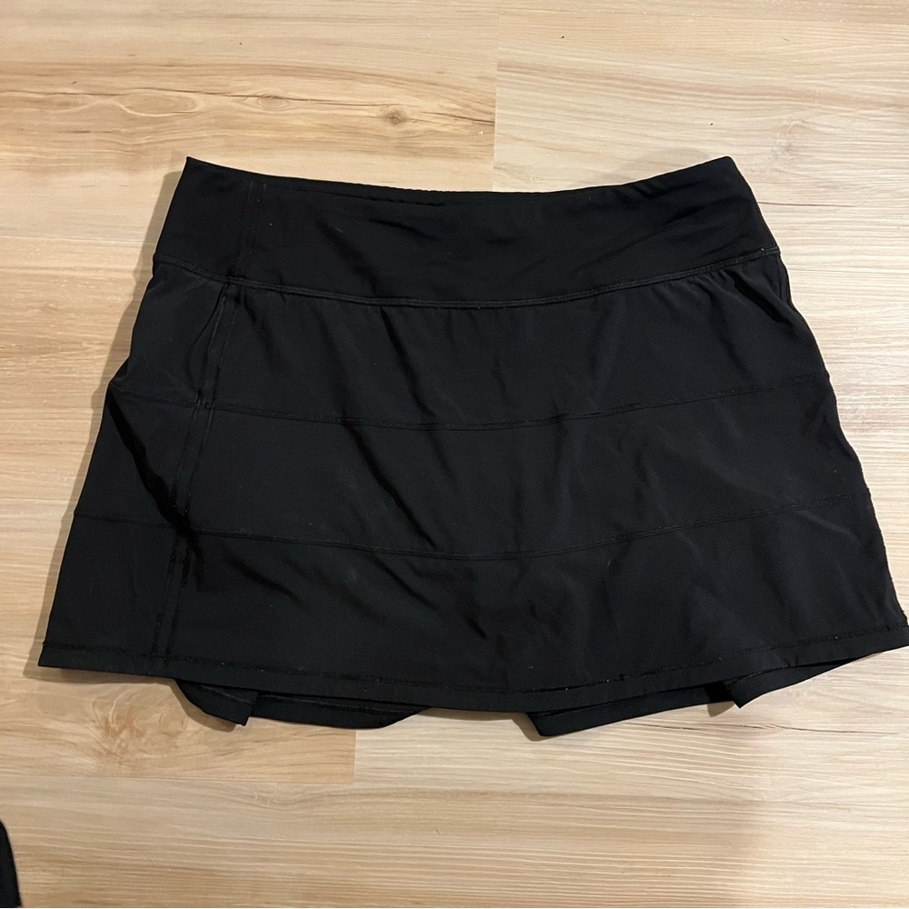 Lululemon Pace Rival Skirt Size 8 Tall
*4-way Stretch 15" Black - Picture 6 of 13